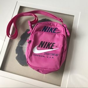 Nike hip/shoulder bag